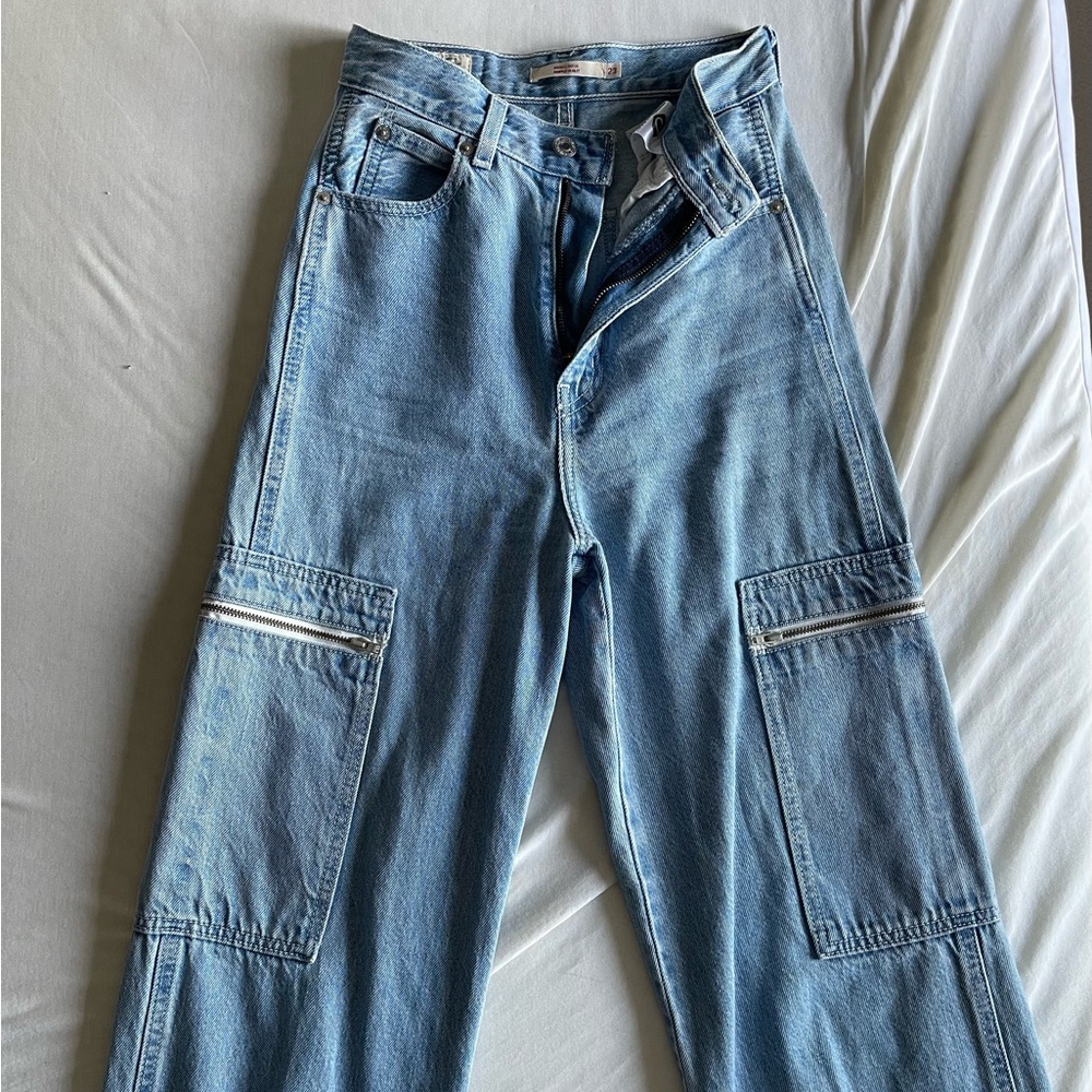 Levi’s Cargo Highloose Jeans